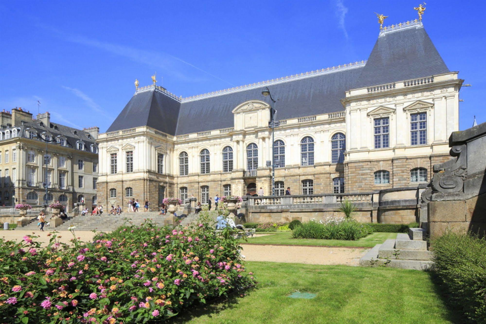 Mercure Rennes Centre Gare Exterior photo